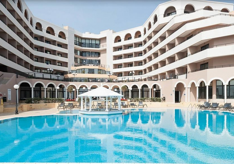 2 Radisson Blu Resort, Malta St. Julian’s