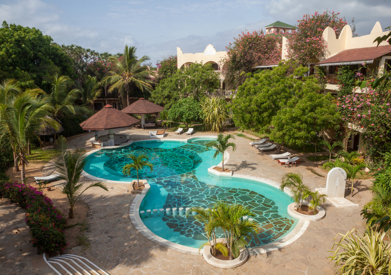 Aquarius Beach Resort 6
